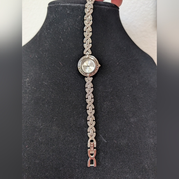 Anne Klein Rhinestone Watch with X O Design Band 90s Silver Toned/Plated Vintage main image 8